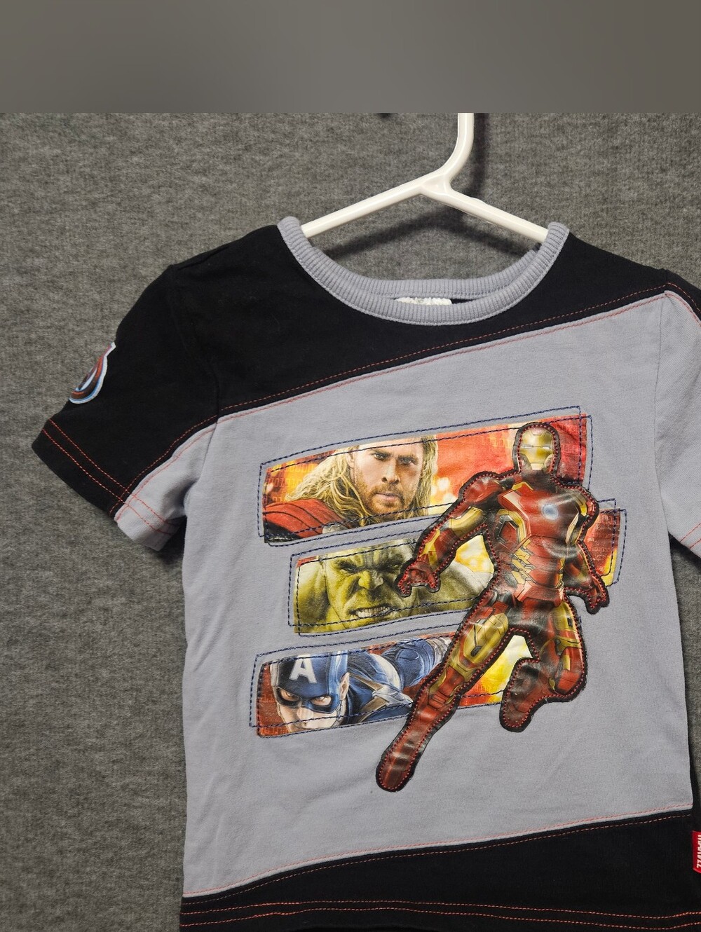 SALE 4/$20 Disney Marvel Avengers Short Sleeve T-shirt Boy's Size 4